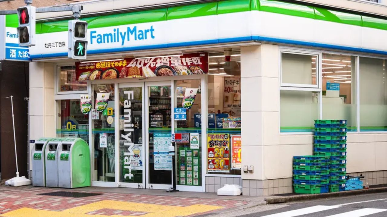 Apply for Convenience Store Jobs in Japan – A Simple Guide