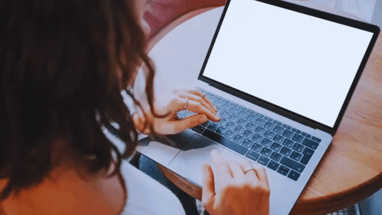 Cómo Iniciar una Carrera en Redes Sociales: Encuentra el Trabajo Ideal
