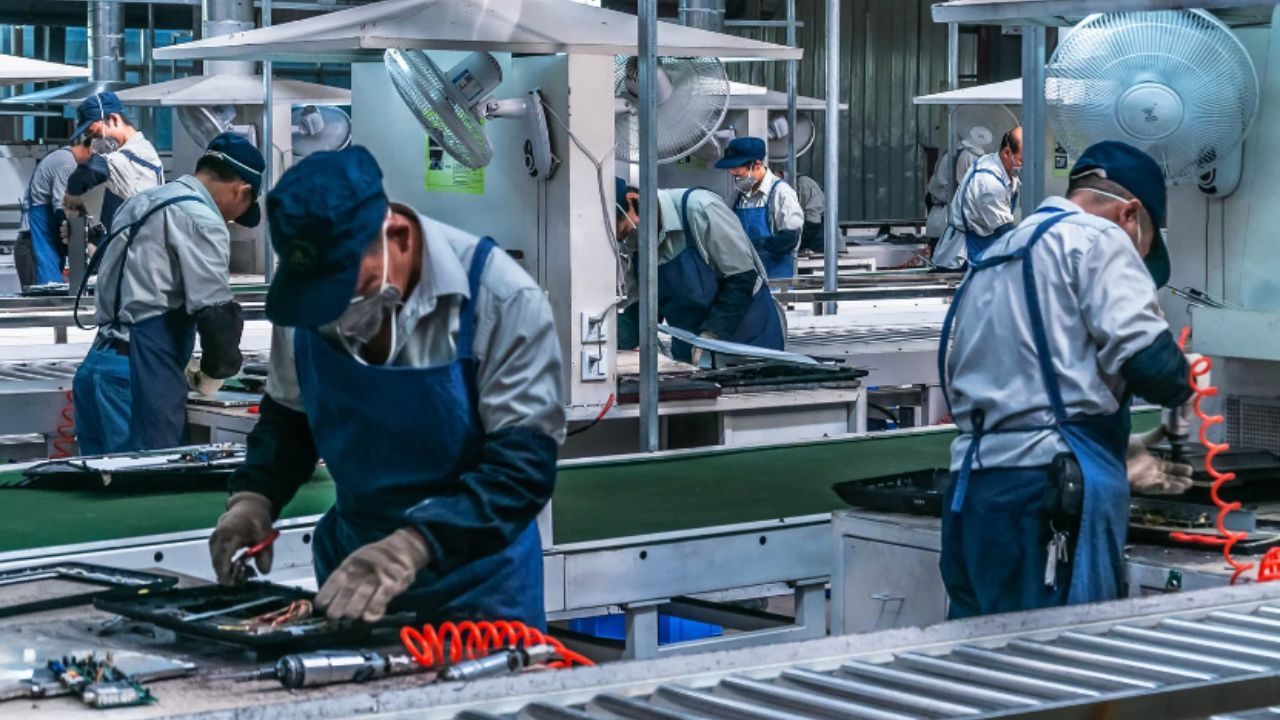 Factory Worker Jobs in Japan: A Guide to Opportunities in 2025